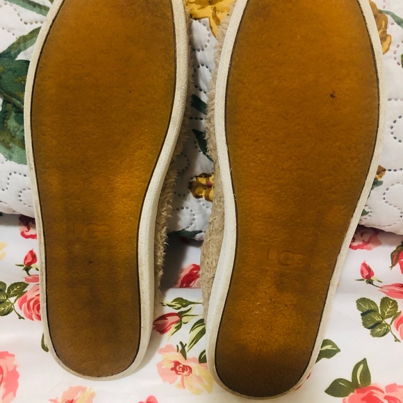 Barely used ugg nice and comfort - Picture 3 of 3